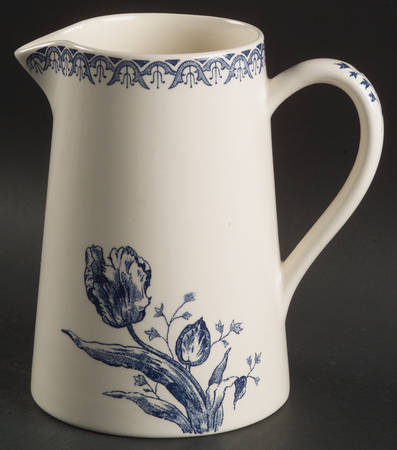 Tulipes 32 Oz Pitcher