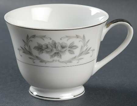 Elsinore Footed Cup