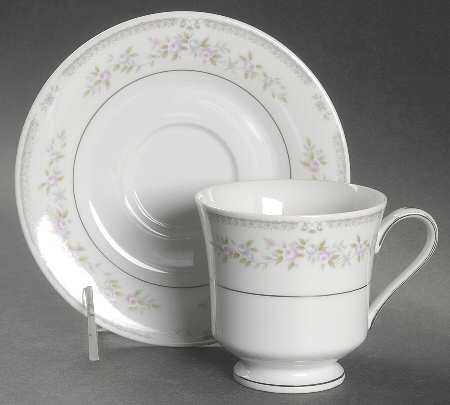 Hampton Footed Cup & Saucer Set