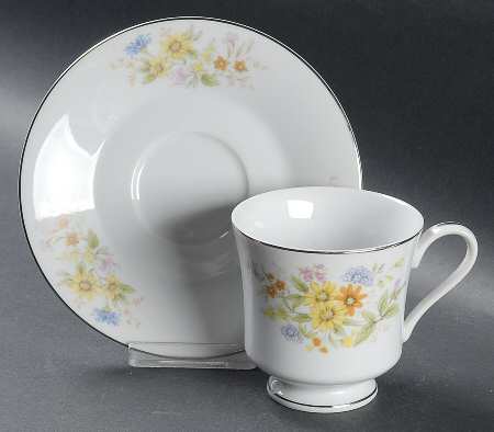 Spring Boquet Footed Cup & Saucer Set