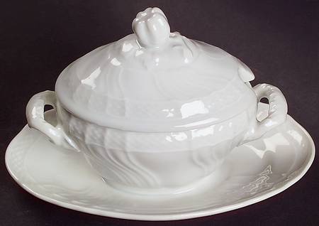 Bianco White (Vecchio Ginori Shape) Oval Mustard W/Lid & Attached Underplate