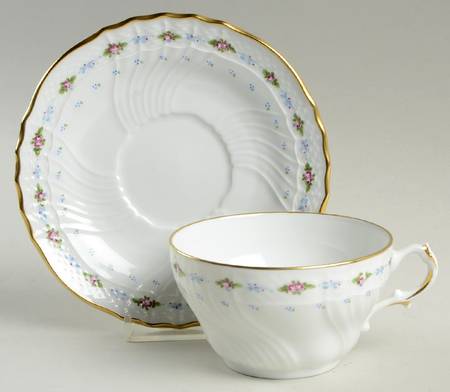 Capri (Scalloped Edge) Flat Cup & Saucer Set