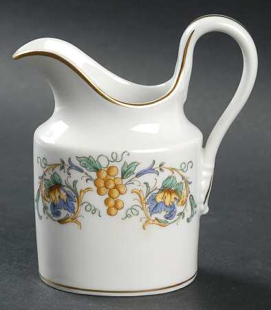 Capri (Smooth Edge) Mini Creamer