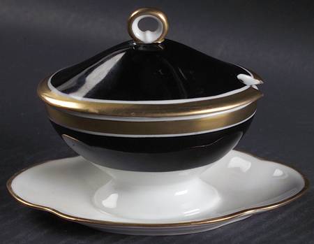 Contessa Black Oval Mustard W/Lid & Attached Underplate