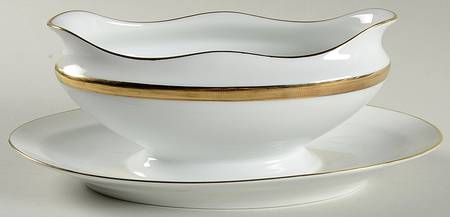 Dorato Gravy Boat with Attached Underplate