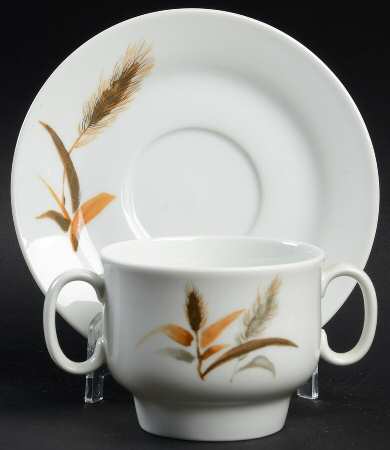GIN3 Footed Bouillon Cup & Saucer