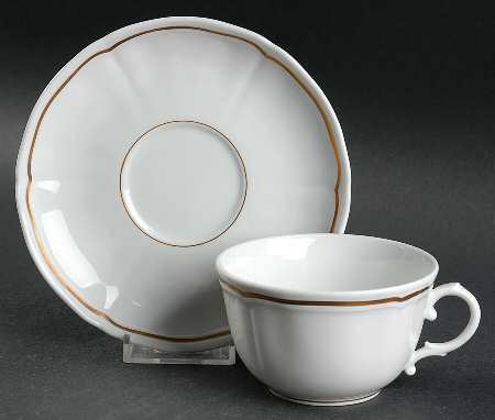 GIN42 Flat Cup & Saucer Set