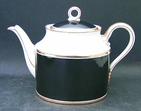 Impero Black Teapot & Lid