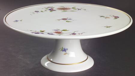 Oriente 10" Diameter Pedestal Cake Stand
