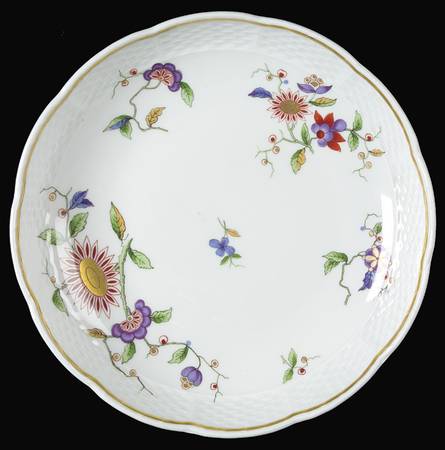 Oriente 7" Round Scalloped Dish