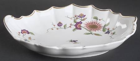 Oriente 9" Oval Fluted Bowl