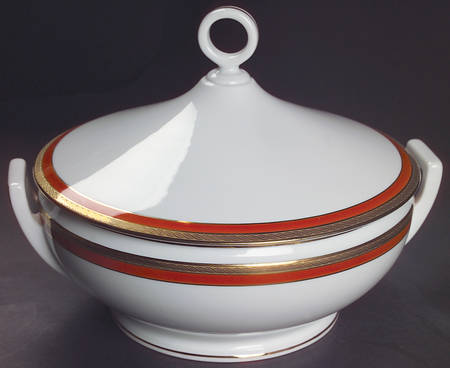 Palermo Rust (Red) Round Covered Vegetable