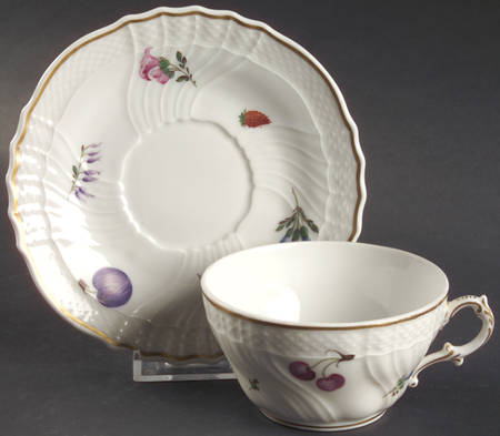 Perugia (White) Flat Cup & Saucer Set