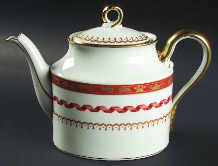Pincio Red Teapot & Lid