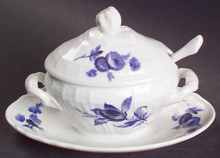 Portofino Oval Mustard w/Lid, Attached Underplate & Spoon