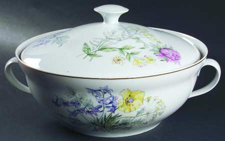 Primavera Tureen &  Lid