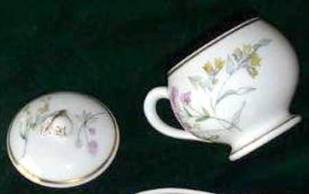 Primavera 2 Pc Pot de Creme w/Lid & Base