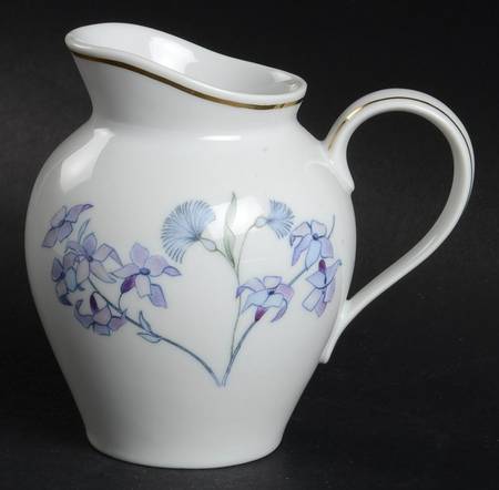 Primavera Creamer