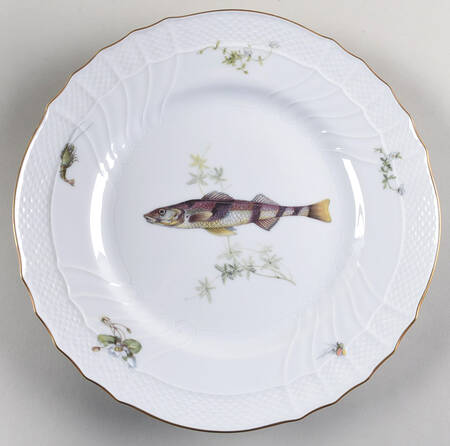 Quenelle (Scalloped) Dinner Plate