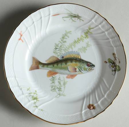 Quenelle (Scalloped) Salad Plate