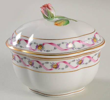 Rapallo Oval Box & Lid