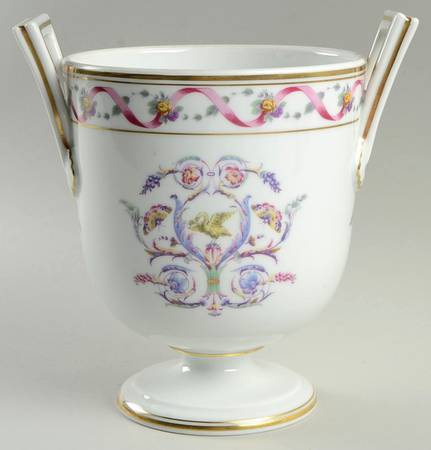 Rapallo 7" Urn Shaped Vase