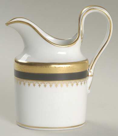 Regal Black Creamer