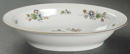 Riviera (Smooth, Coupe Shape) 9" Oval Vegetable Bowl