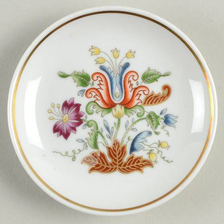 Riviera (Smooth, Coupe Shape) Butter Pat