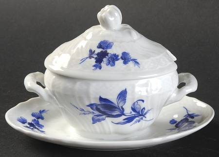Savona Oval Mustard W/Lid & Attached Underplate