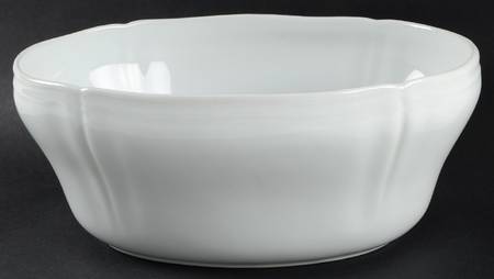 White Antico Doccia 10" Oval Vegetable Bowl