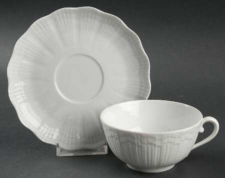Corail White Flat Cup & Saucer Set