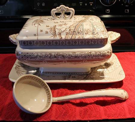 Melbourne Rectangular Tureen &  Lid with Ladle & Underplate