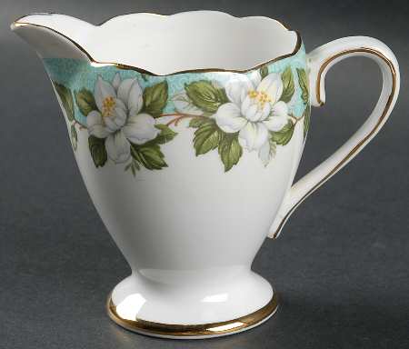 Montrose Creamer