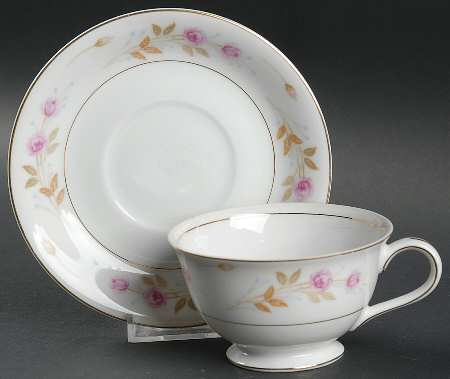 Betty Footed Cup & Saucer Set