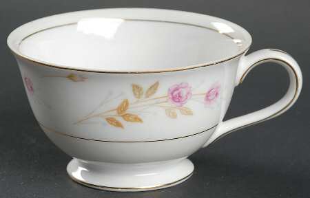 Betty Footed Cup