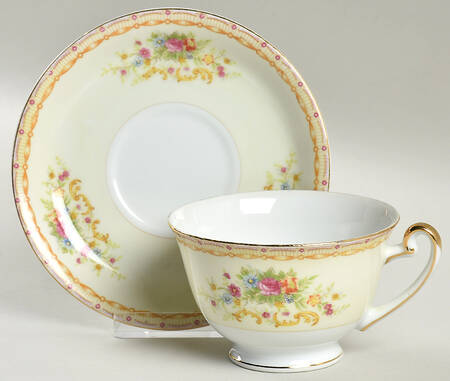 GOC10 Footed Cup & Saucer Set