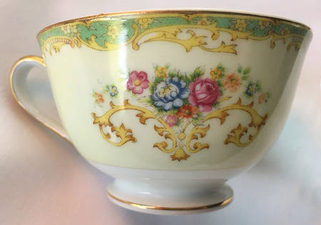 GOC3 Footed Cup