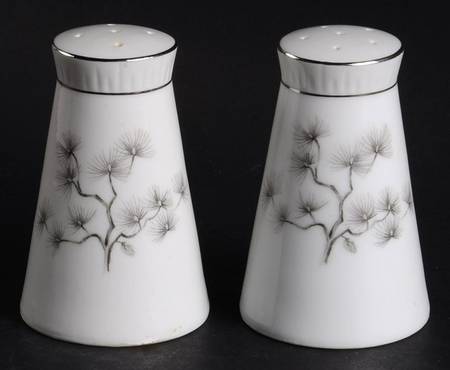Regal Pine Salt & Pepper Set