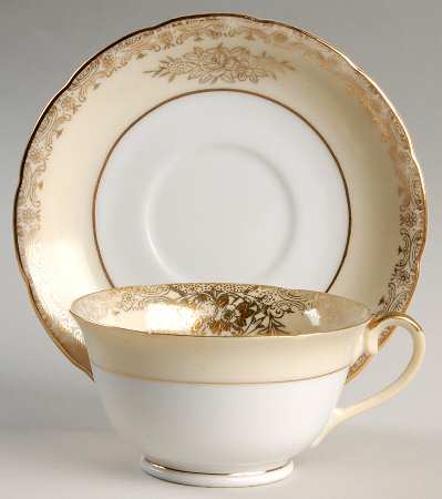 GOD1 Footed Cup & Saucer Set