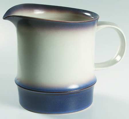 Auvergne 36 Oz Pitcher