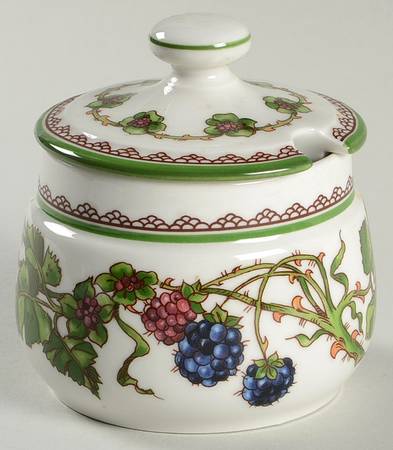 Brombeere Sugar Bowl & Lid