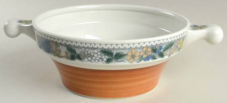 Burgund 2 Qt Round Covered Casserole No Lid