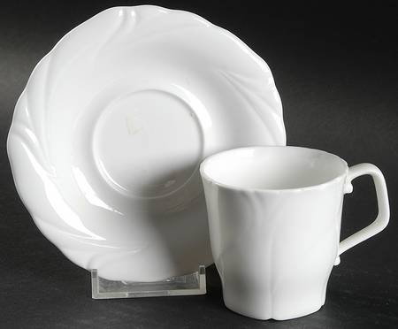 Etoiles Flat Demitasse Cup & Saucer Set