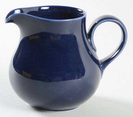 GOE4 Creamer by Goebel