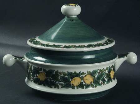 Savoy 2 Qt Round Covered Casserole