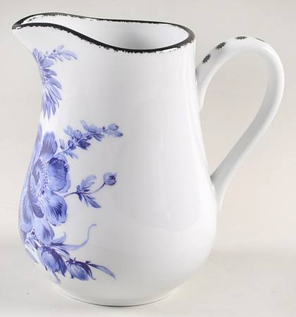 Potpourri Blue 16 Oz Pitcher