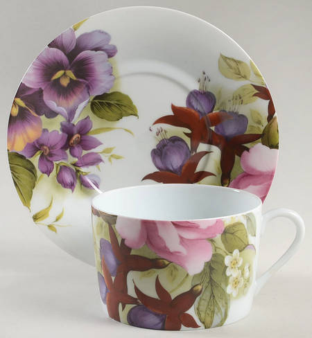 Victoria Oversized Cup & Saucer Set