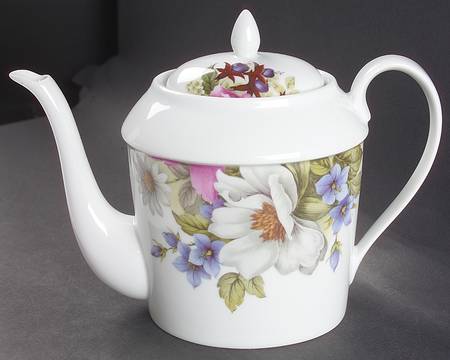 Victoria Teapot & Lid