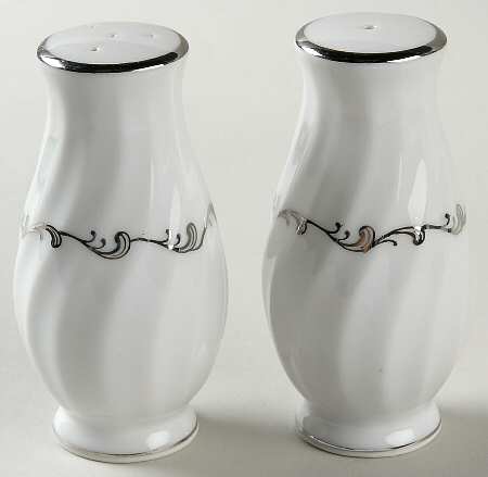 Ebb Tide Salt & Pepper Set